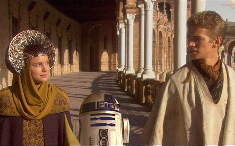 Padmé, Anakin, and R2-D2 on the Plaza de España colonnade in Seville, filmed as planet Naboo in Star Wars