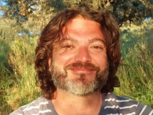 Samuel, Official Licensed Guide, Seville